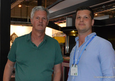 Jan and Lars van Marrewijk of Van Marrewijk Tomatoes in Dinteloord. A few years ago the grower family moved to the village in Brabant.